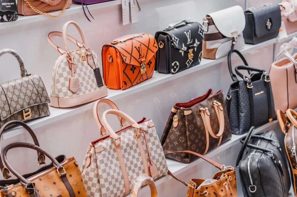 انواع کیفهای دوشی زنانه