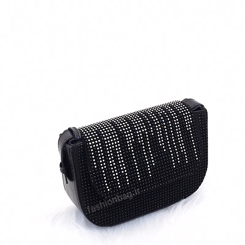 کیف دوشی زنانه مجلسی مشکی نگین‌دار مناسب استایل‌های رسمی و مهمانی، با بند مقاوم و طراحی خاص از فروشگاه فشن بگ نمای بغل